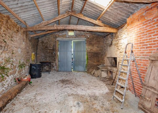  Galicia, la Coruña, Curtis, Country house, barn