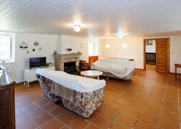 Galicia, la Coruña, Curtis, Country house, living room 3