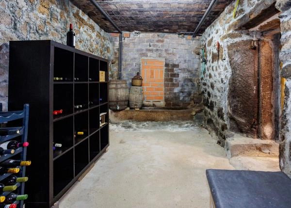 Galicia, la Coruña, Curtis, Country house, wine cellar
