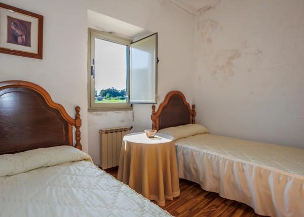  Galicia, la Coruña Touro, Country House, bedroom 1