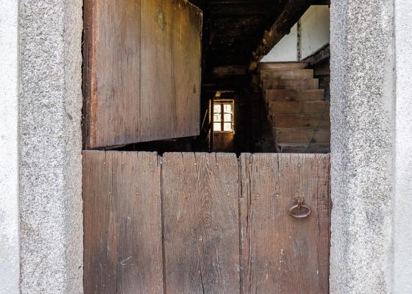1758-Galicia, Lugo, Damil, country house, main door