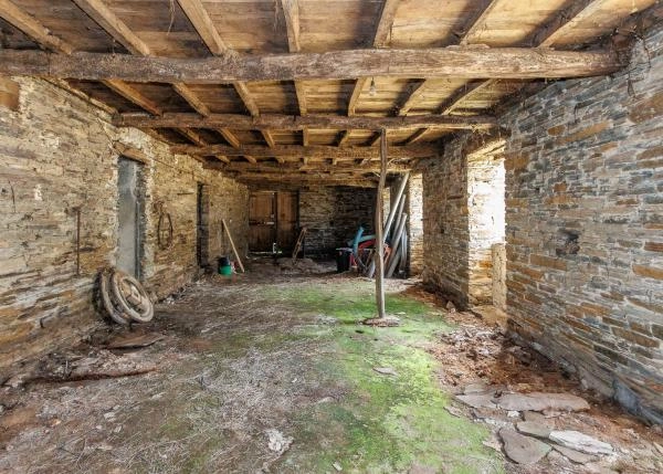  1758-Galicia, Lugo, Damil, country house, vista interior,basement 1