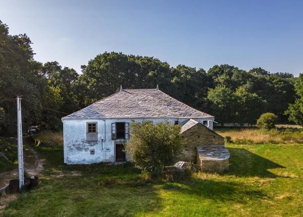 1758-Galicia, Lugo, Damil, country house, arial view 4