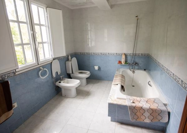 Galicia, Lugo, Vilalba ,Turbelas, chalet, baño            