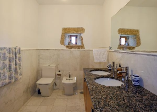Galicia, Lugo, Cospeito, casa de campo, baño