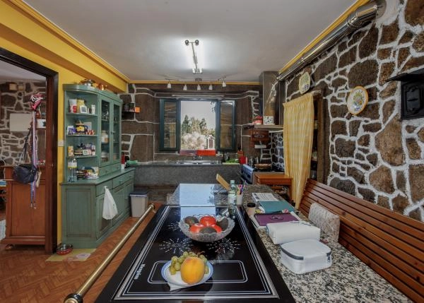 Galicia, Lugo, Guitiriz, kitchen 1