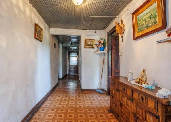 Galicia, Orense, montederramo, casa de campo, pasillo 