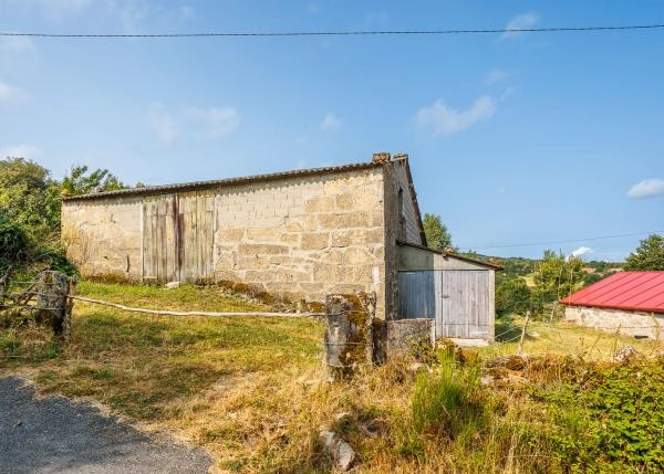 Galicia, Orense, montederramo, casa de campo, edificios