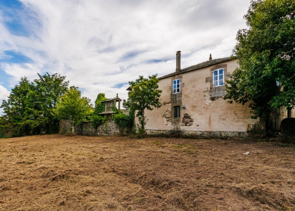 48-Picato-casa-labranza-gallega-con-horreo-y-horno-de-lena-exterior-650782dc91911
