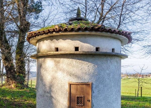 1897- Galicia, Rodeiro Pontevedra, chalet, casita palomas