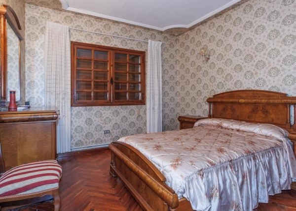 1897- Galicia, Rodeiro Pontevedra, chalet, habitacion 3