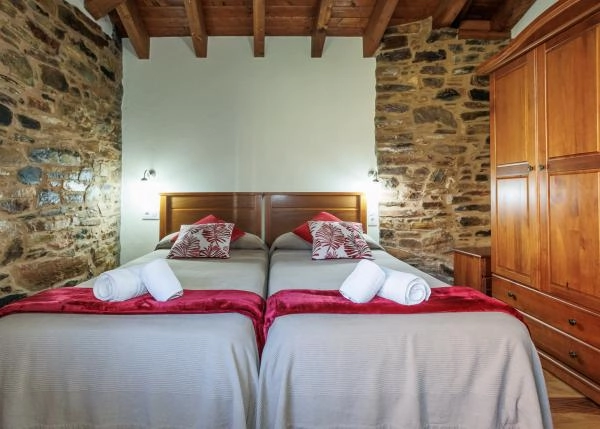 Galicia, Lugo, Pobra de Brollon, Pueblo, habitacion 2