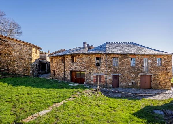 Galicia, Lugo, Pobra de Brollon, Pueblo, calle 6