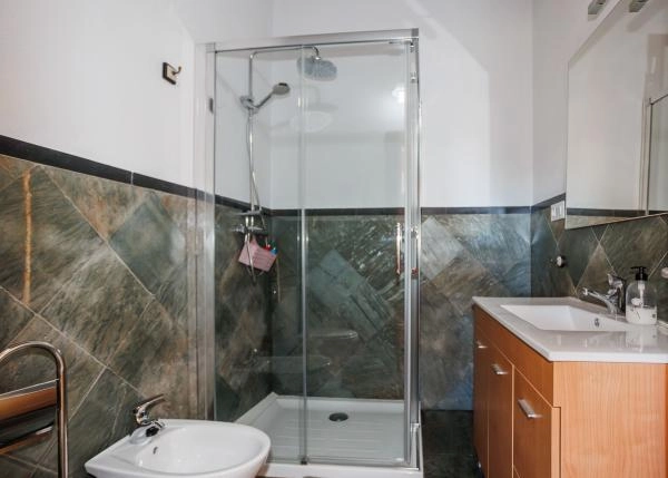  Galicia, Lugo, Pobra de Brollon, Pueblo, baño 2