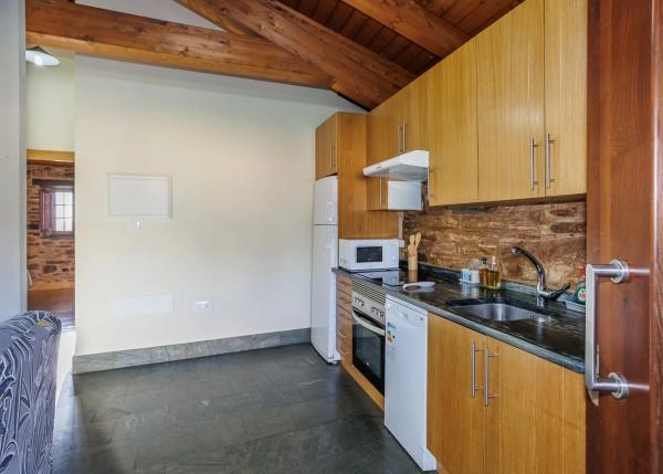  Galicia, Lugo, Pobre de Brollon, Pueblo, cocina 2