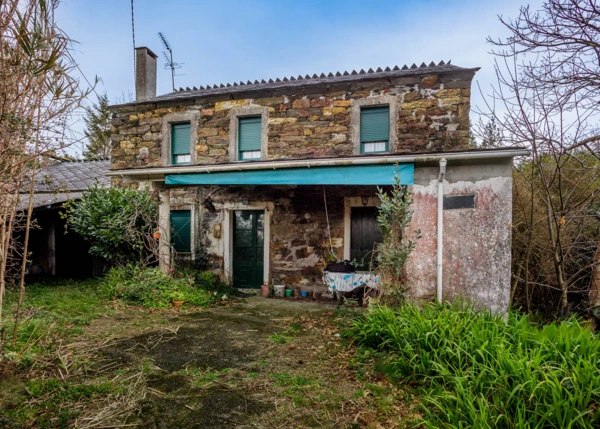  Galicia, Coruña, san Sadurniño, country house, frontal view