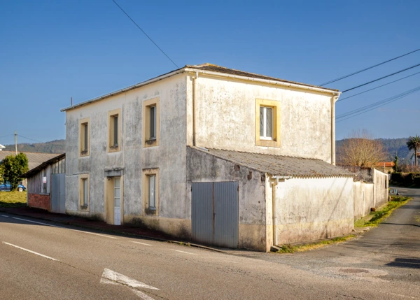 1926- Galicia, Coruña, Ortiguiera, Country house street view