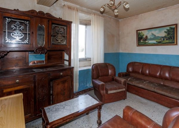  Galicia, Coruña, Ortiguiera, Country house living room