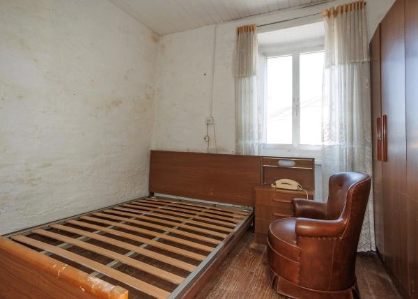 Galicia, Coruña, Ortiguiera, Country house bedroom 5