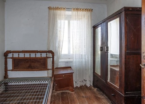 Galicia, Coruña, Ortiguiera, Country house bedroom 2
