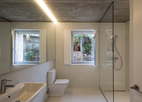 Galicia, Coruña, Muros, country house, bathroom 1