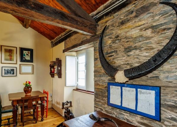 1972-Galicia, Coruña, As Pontes, casa rustica salon planta superior