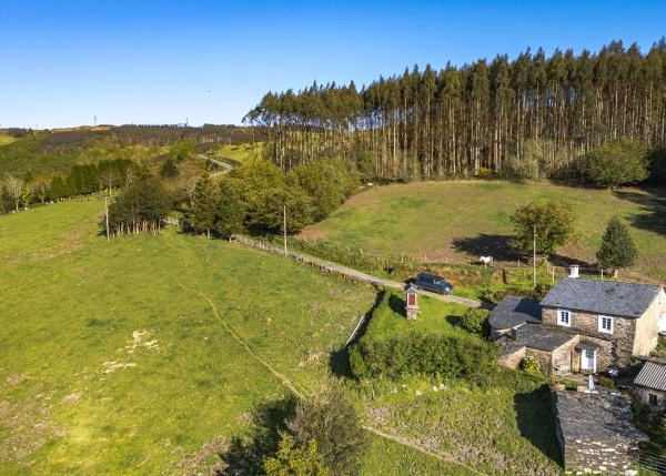 1972-Galicia, Coruña, As Pontes, casa rustica, vista area 4