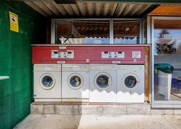 1975-Galicia, O Pino, pilgrims hostal, washing/ drying machines