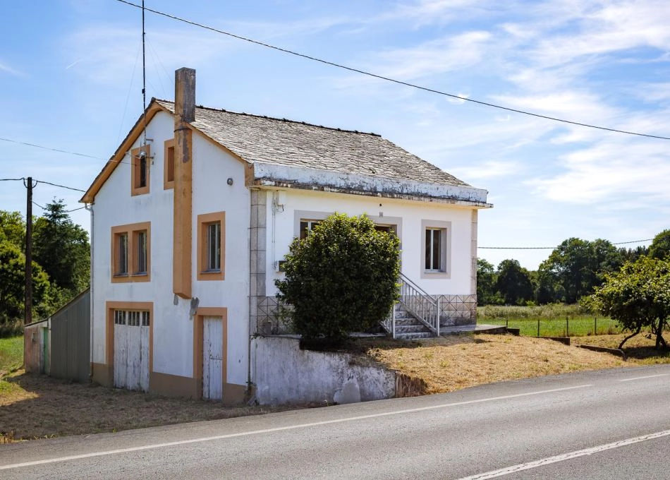 1979- santaballa, Vilalba, Lugo, frontal view