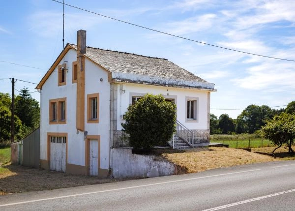 Santaballa, Vilalba, Lugo, vista de frente