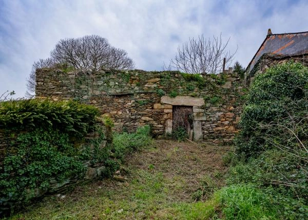 1983- Galicia, Lugo, Begonte, casa de campo, ruinas
