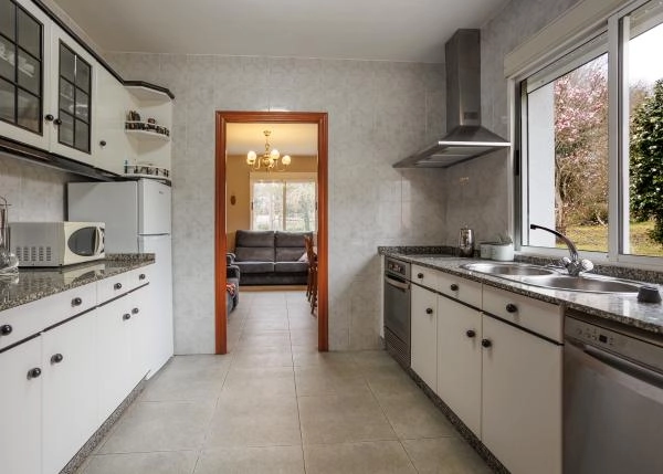 1983- Galicia, Lugo, Begonte, casa de campo, cocina