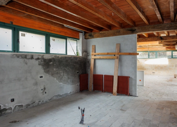 Galicia, La Coruña, Siavo, Noia, planta inferior con radiadores