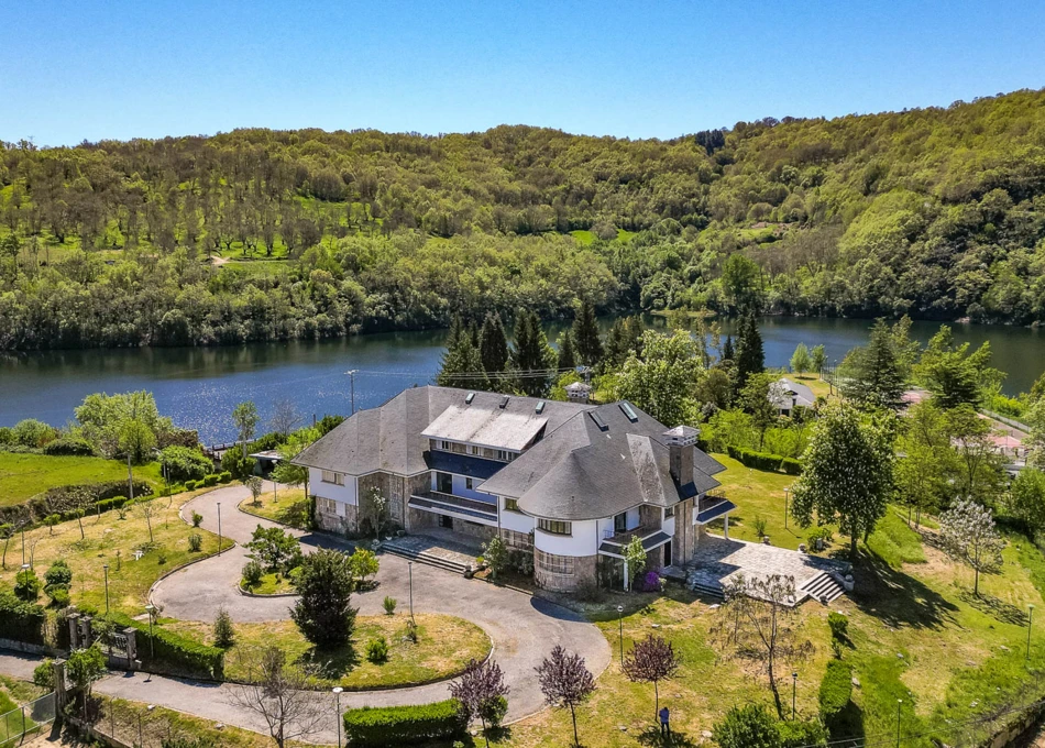 1999 Galicia Orense  country house aerial view 2