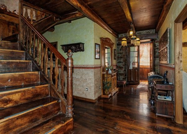 Galicia, Lugo, Navia de Suarna, staircase country house 