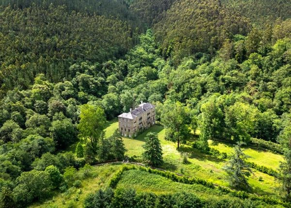 Asturias,  Castropol vista area 2