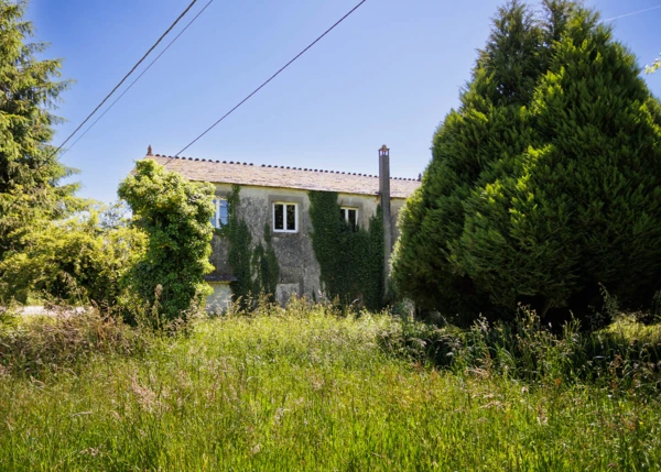 2051-Galicia, Lugo, Begonte, country house rear view