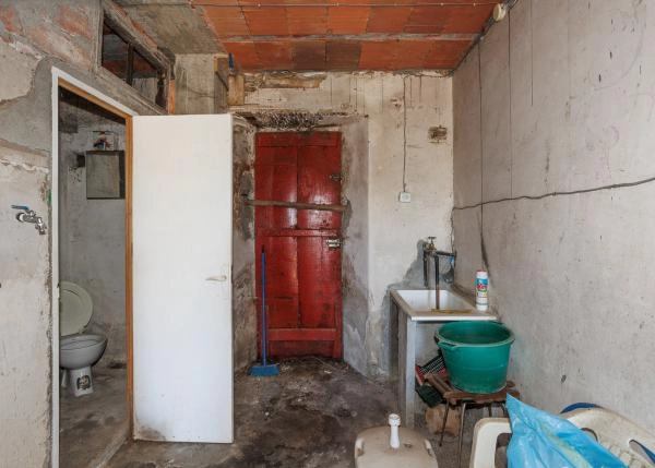 2051-Galicia, Lugo, Begonte, casa de campo baño
