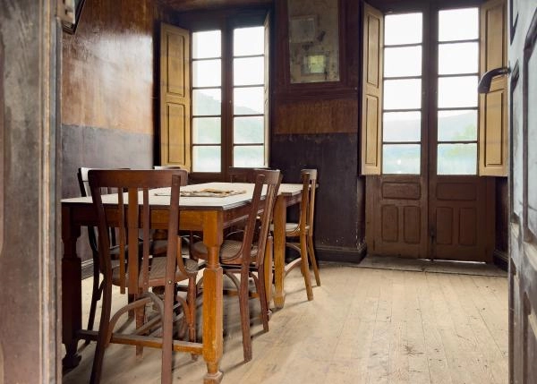 Asturias, Salas, Barcenas, dining area 1