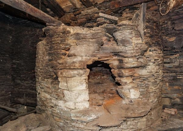  Galicia, Lugo, Samos, oven