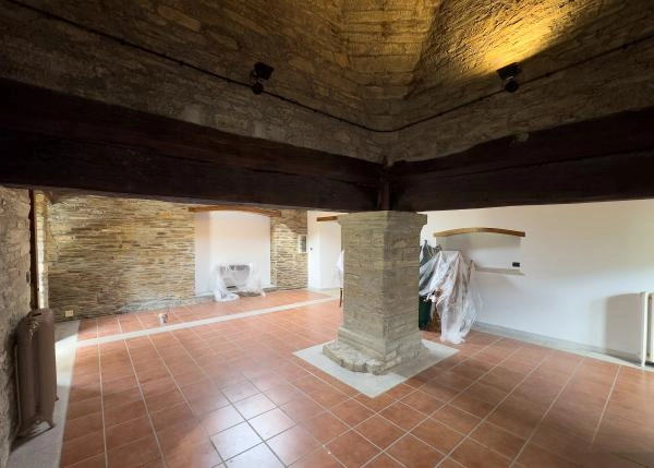 2107-Galicia, Lugo, Pontenova, kitchen 3