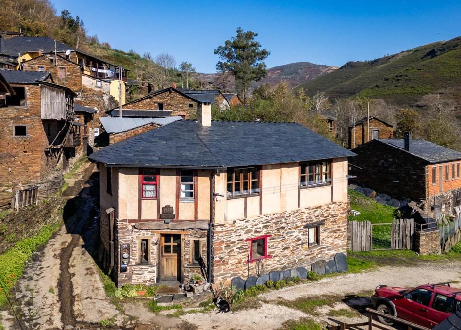 Galicia, Lugo, Paradela dos Montes, vista area 1