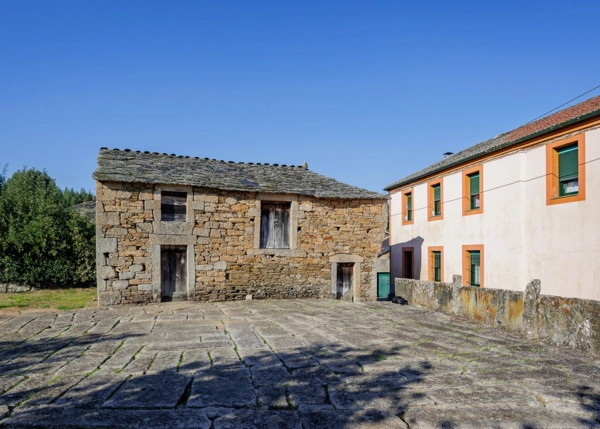2128 - Galicia, Lugo, Outeiro de Rei, view of the threshing floor 2