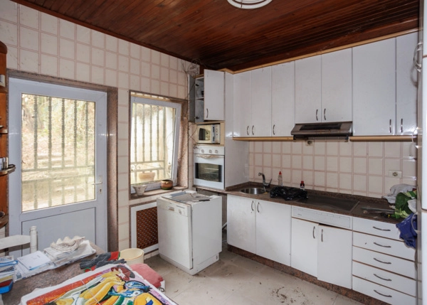 Galicia, La Coruña, Noia, kitchen