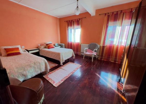 Galicia, Lugo, a Pontenova, bedroom 4