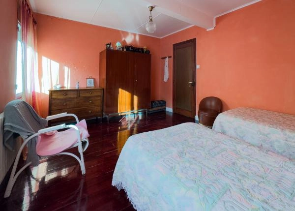 Galicia, Lugo, a Pontenova, bedroom 5