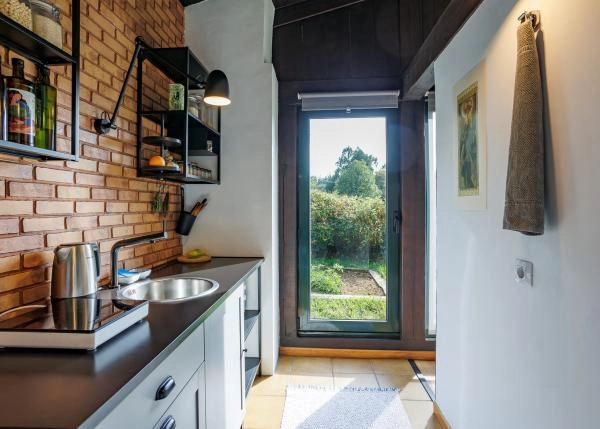 49-1220-66f2f7a857f66