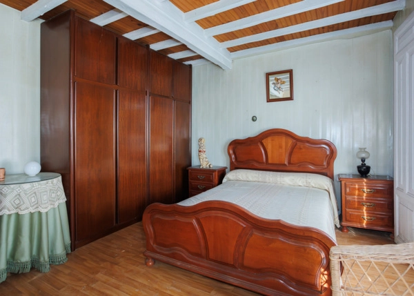 Galicia, La Coruña, Noia, habitacion tercera 3