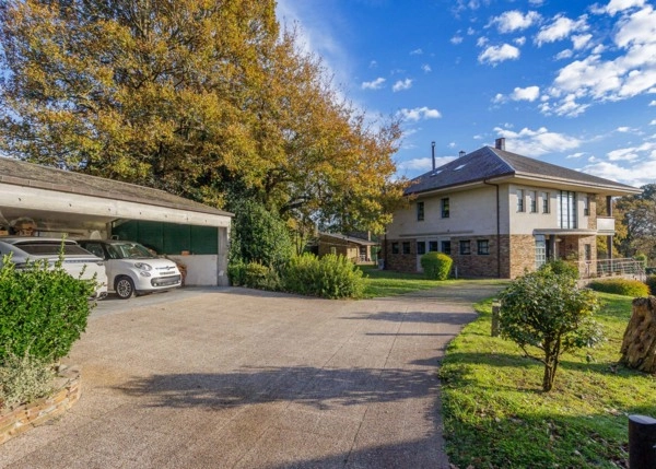 Galicia, Lugo, Meilan, chalet with garage