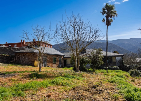 GCH-2189-exterior-terreno-arboles